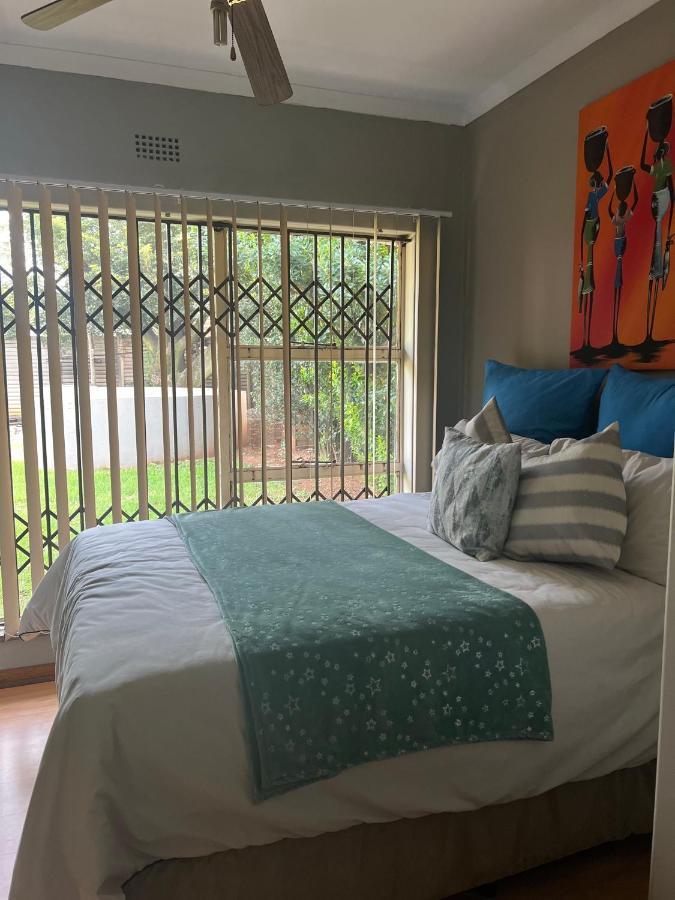 Ogl Guesthouse Vanderbijlpark Buitenkant foto